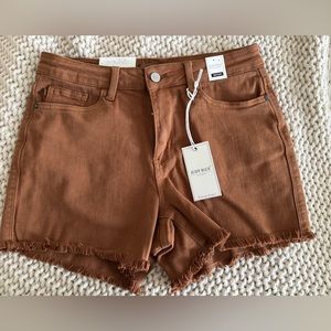 Judy Blue
Size M 7-9